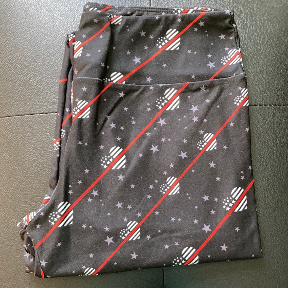 Large Red Line Fabulegs Leggings